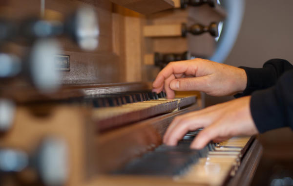 Organist Spieltisch Register Orgel